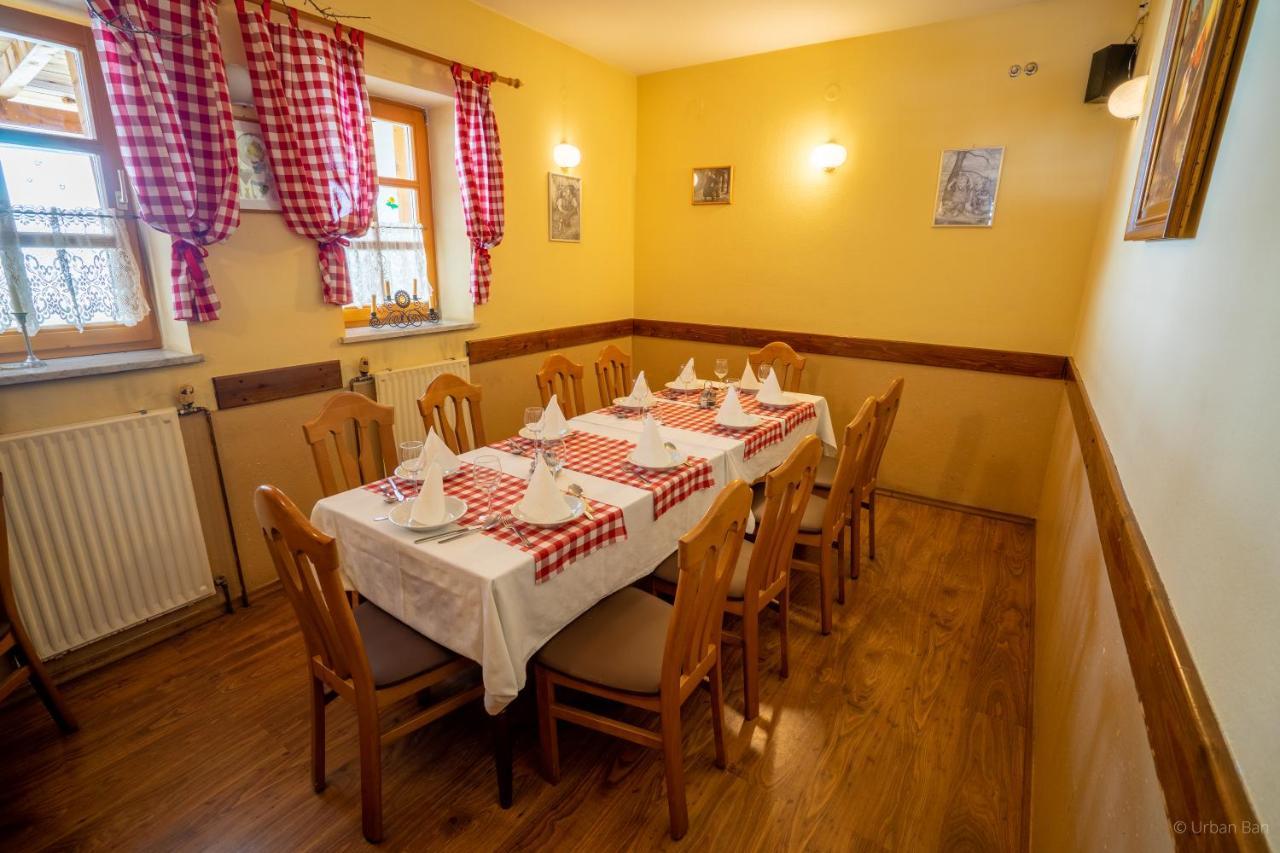 Hotel Gostilna Logar Hotemaze Esterno foto