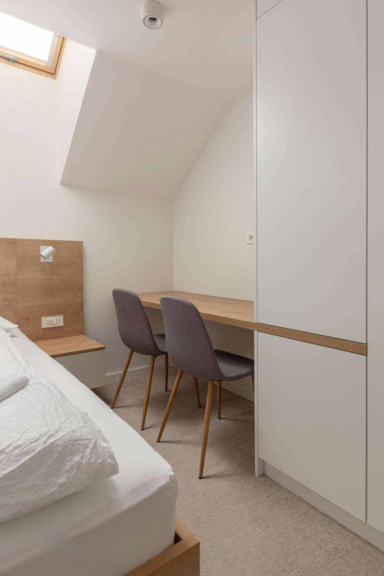 Hotel Gostilna Logar Hotemaze Esterno foto